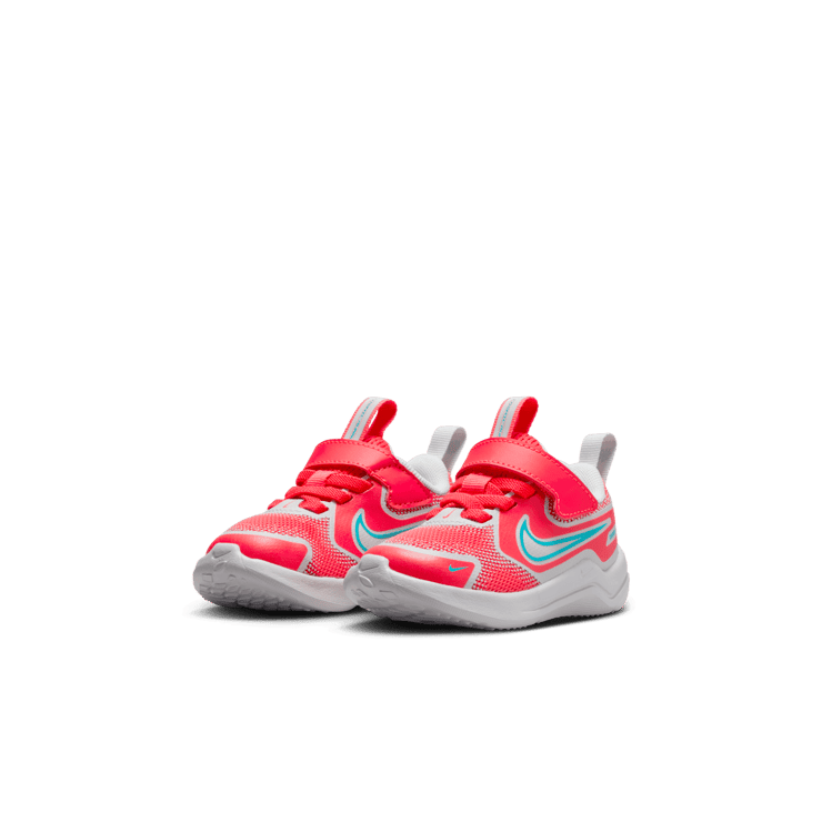 Nike Cosmic Runner Angle 2