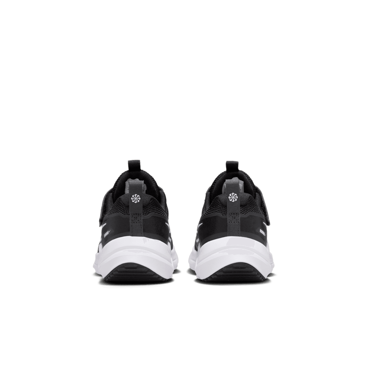 Nike Cosmic Runner Angle 3