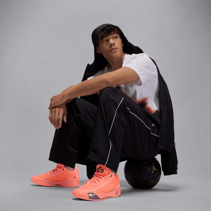 Jordan Luka .77 Bright Mango Black Angle 7