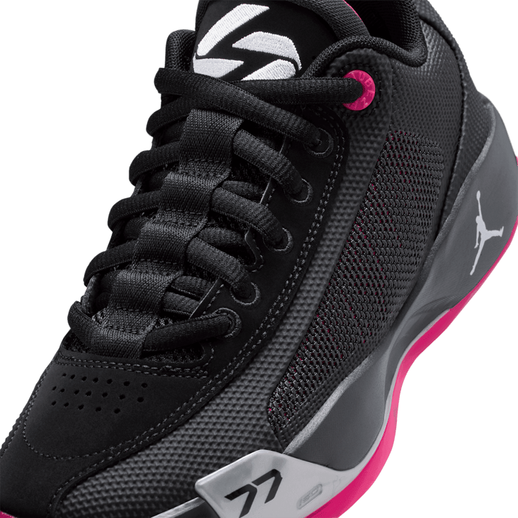 Jordan Luka .77 Black Pink Prime (GS) Angle 4