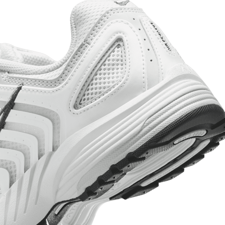 Nike Air Pegasus 2005 Angle 5