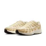 Nike P-6000 SE Angle 2