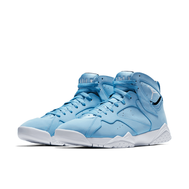 Jordan 7 Retro Pantone Angle 2