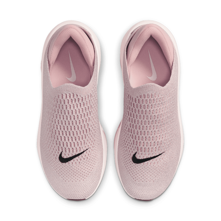 Nike Reina EasyOn Premium Angle 1