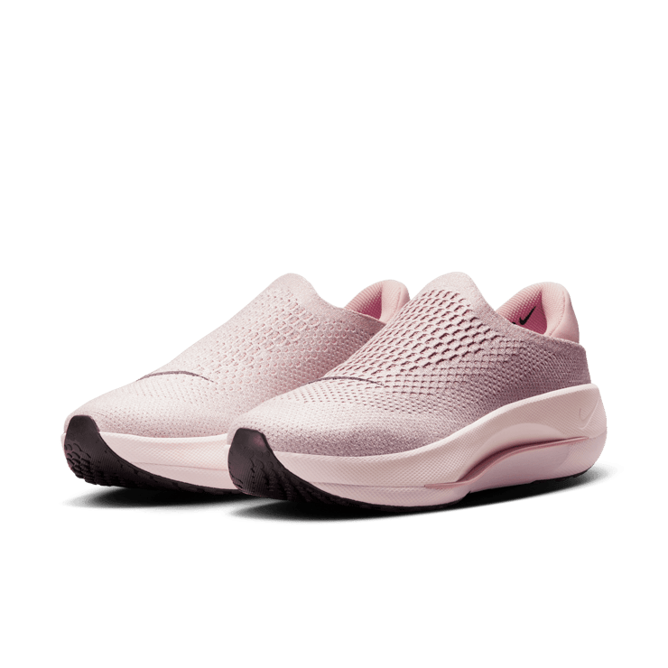 Nike Reina EasyOn Premium Angle 2