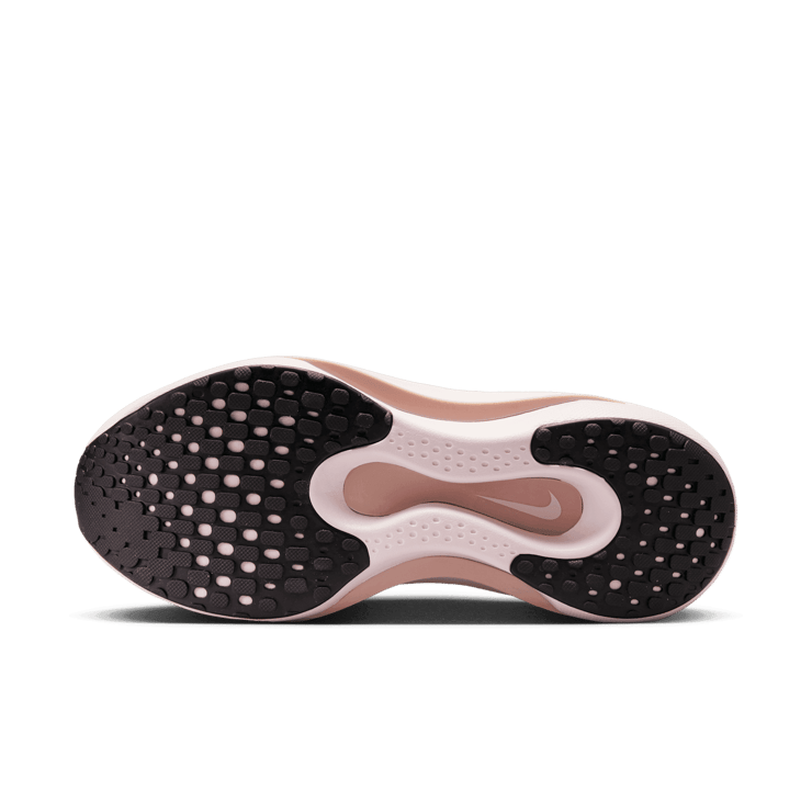 Nike Reina EasyOn Premium Angle 0