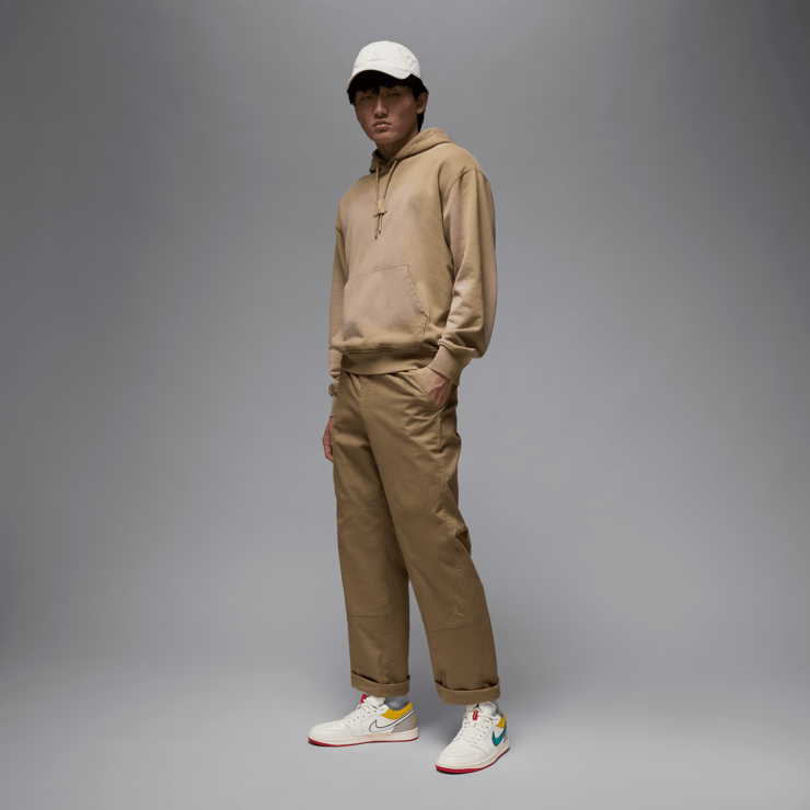 Air Jordan 1 Low Lace Toggle Angle 5