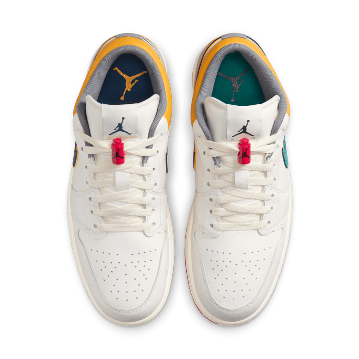 Air Jordan 1 Low Lace Toggle Angle 4