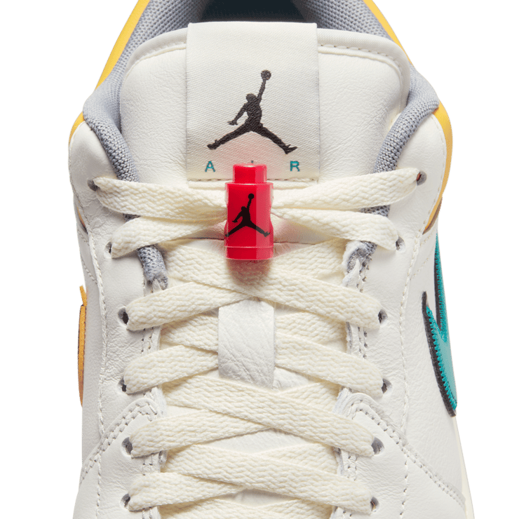 Air Jordan 1 Low Lace Toggle Angle 8