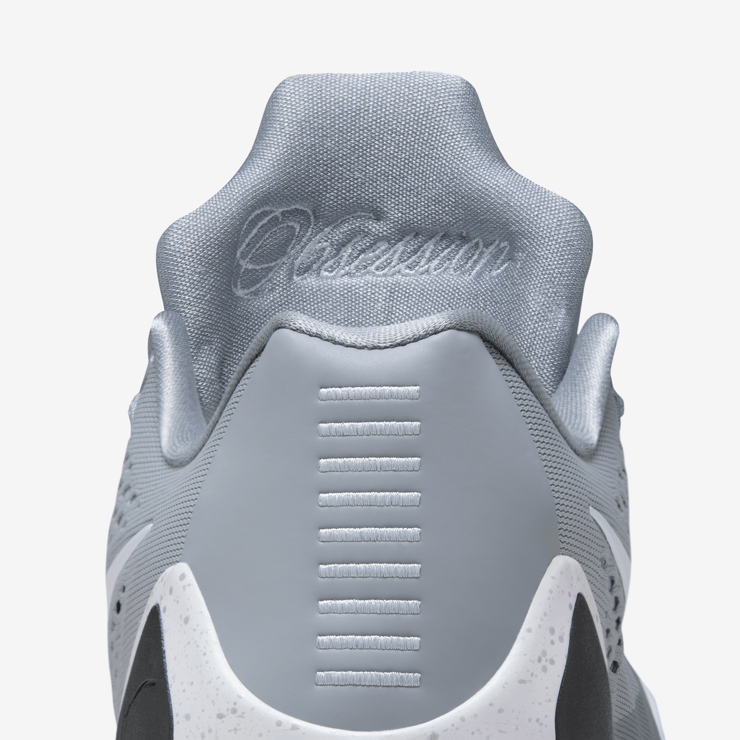 Nike Kobe 9 EM Low Protro Wolf Grey Angle 3