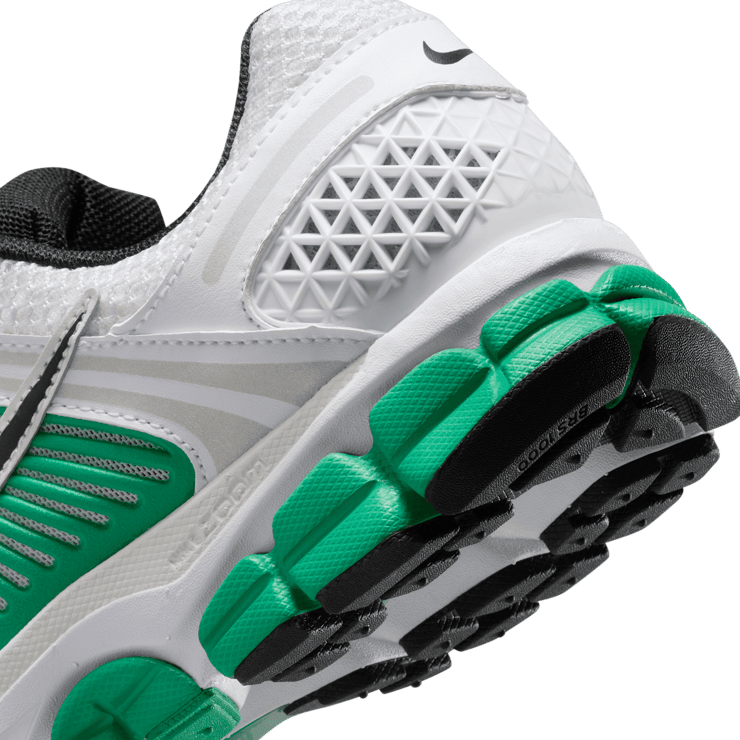 Nike Zoom Vomero 5 Celtics (W)  Angle 3