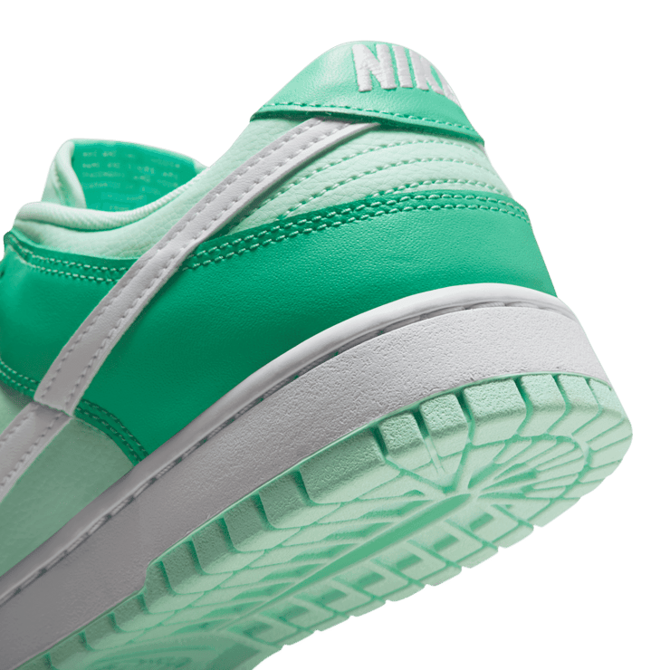 Nike Dunk Low Mint Foam Angle 5