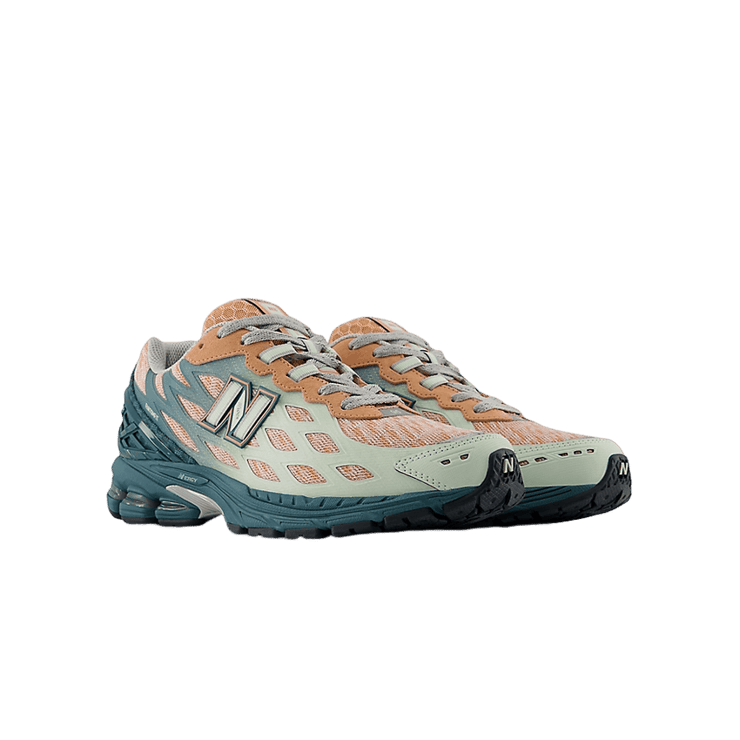 New Balance 1906W Green Orange Angle 2