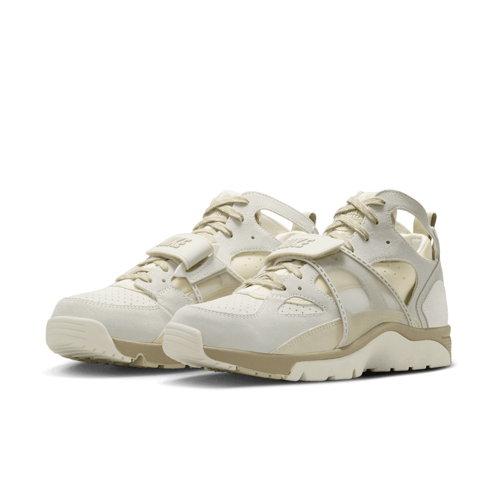 Nike Air Trainer Huarache Sail Angle 2