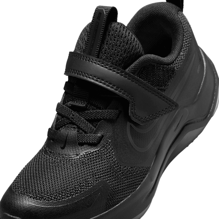 Nike Cosmic Runner Angle 4