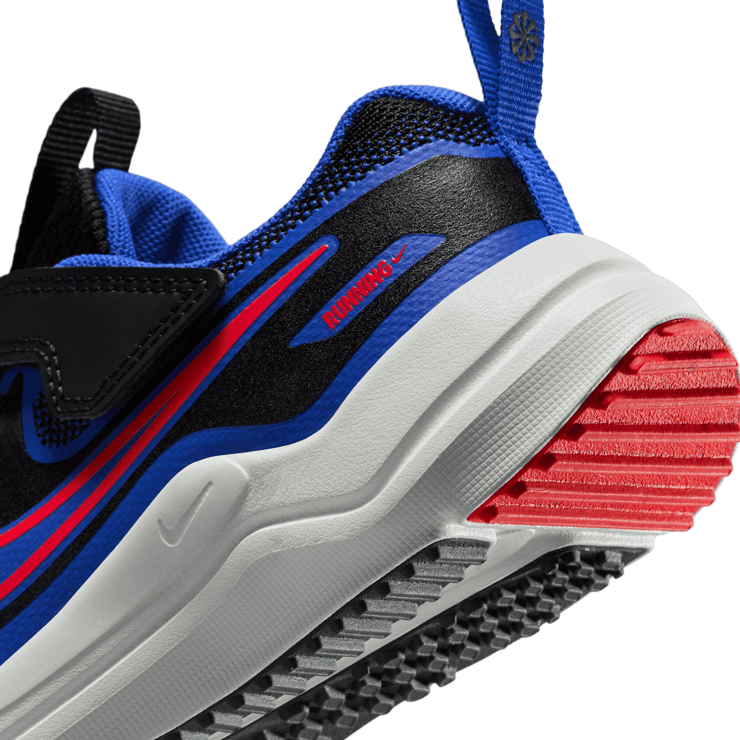 Nike Cosmic Runner Angle 5