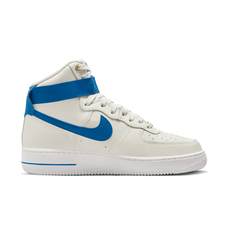 Nike Air Force 1 High 40th Anniversary Sail Blue Jay (W) Angle 1