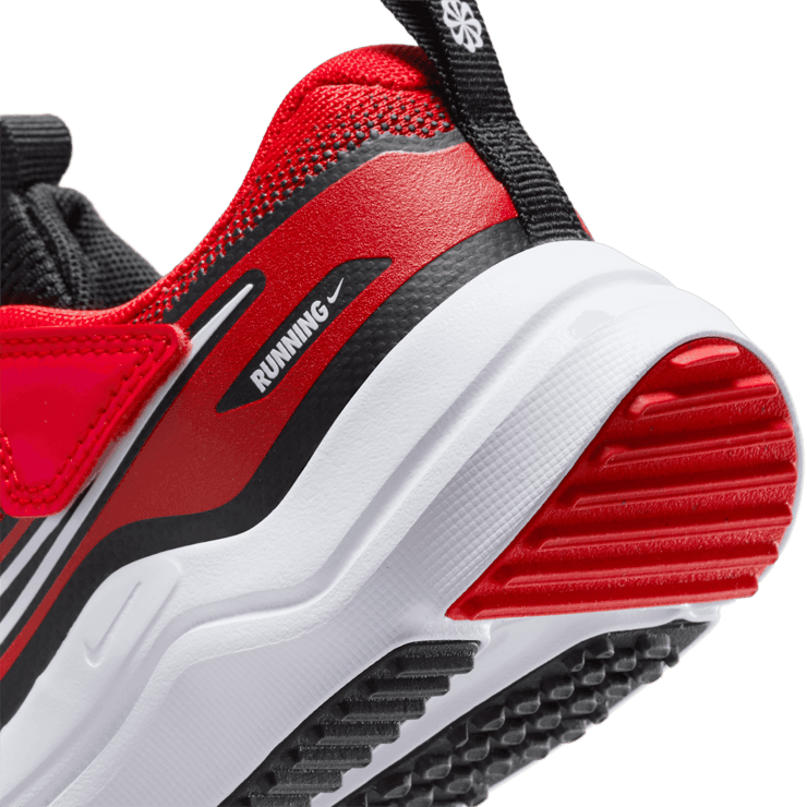 Nike Cosmic Runner Angle 5