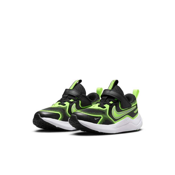 Nike Cosmic Runner Angle 2