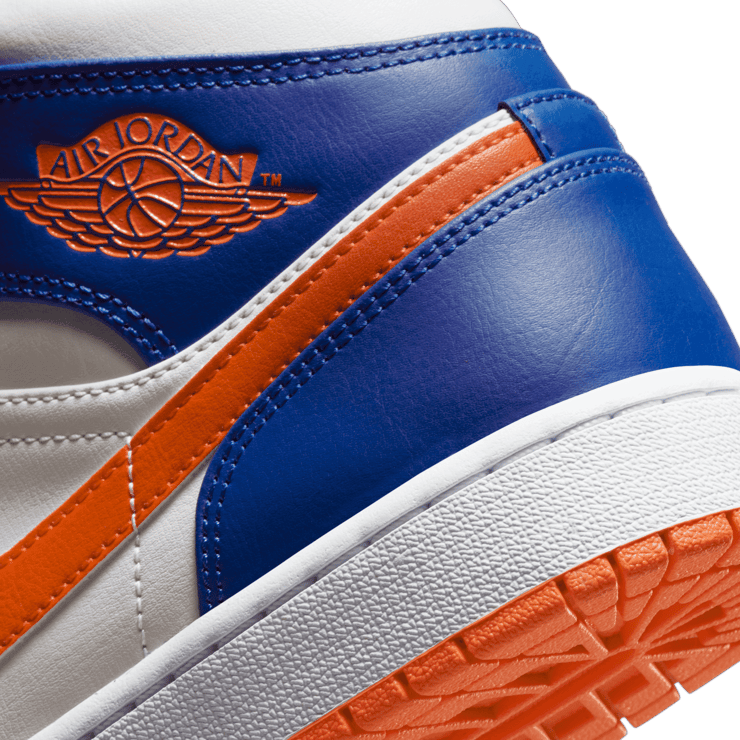 Air Jordan 1 Mid Knicks Angle 5