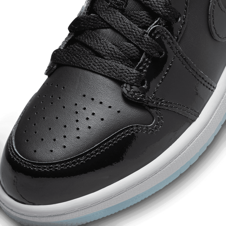 Jordan 1 Mid SE in Black | DV1339-004 (PS) Angle 4