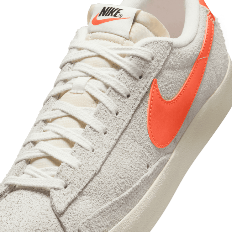 Nike Blazer Low '77 Premium Angle 4