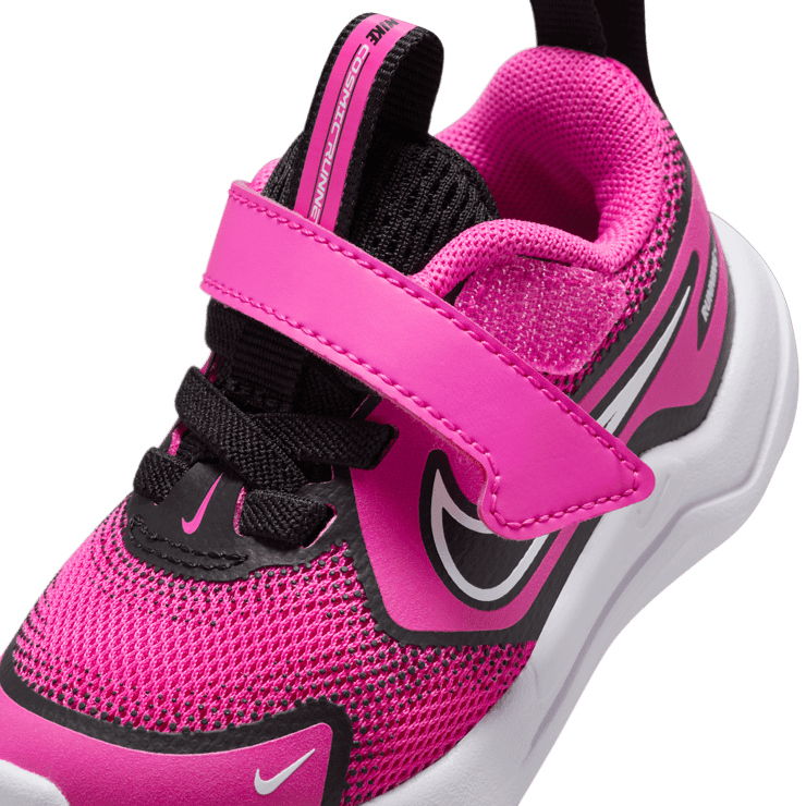 Nike Cosmic Runner Angle 4