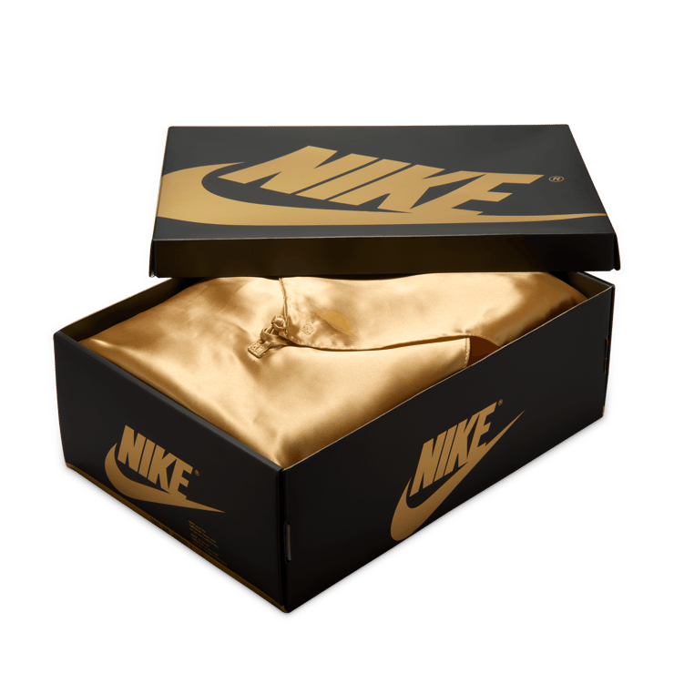 Air Jordan 1 Retro High OG Year of the Snake Angle 3