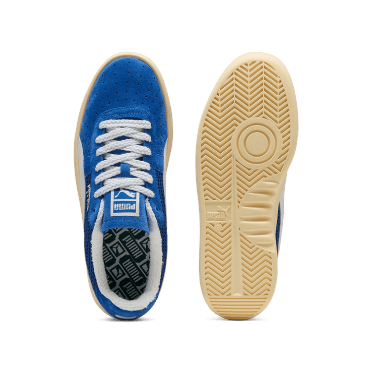 PUMA GV Special Laundry Boys II Sneakers in Blue Angle 0