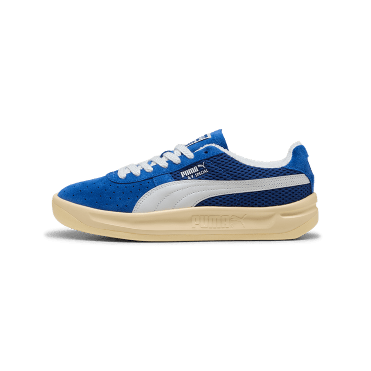 PUMA GV Special Laundry Boys II Sneakers in Blue Angle 1