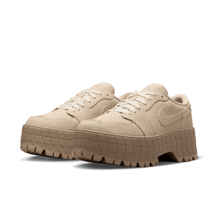 Air Jordan 1 Brooklyn Low Rattan (W) Angle 2