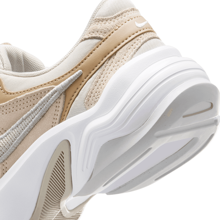 Nike AL8 Angle 5