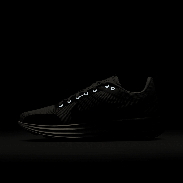 Nike Lunar Roam Angle 9