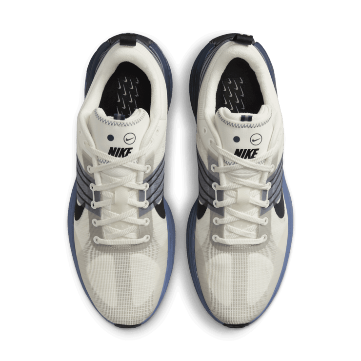 Nike Lunar Roam Angle 1