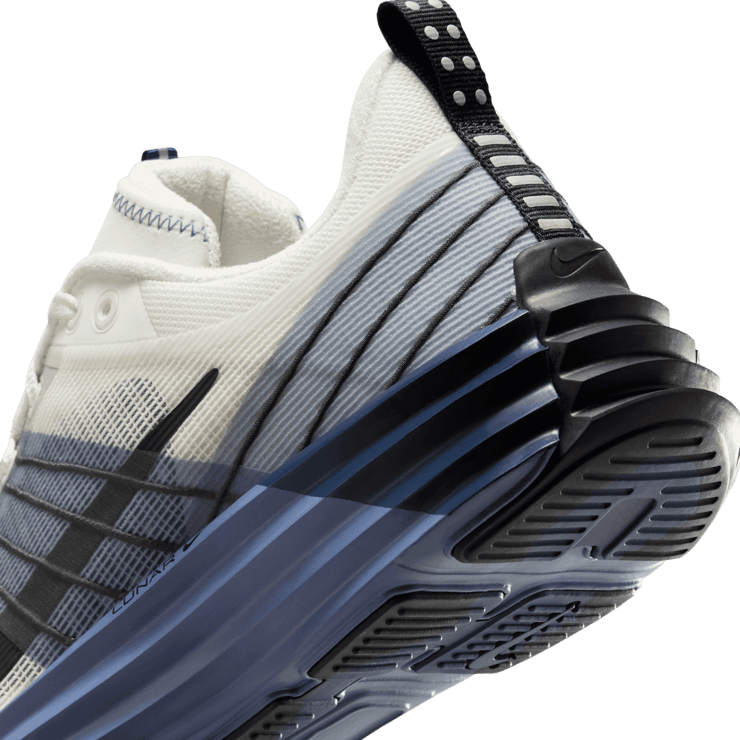 Nike Lunar Roam Angle 5