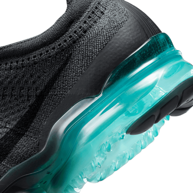 Nike Air VaporMax 2023 Flyknit Angle 3