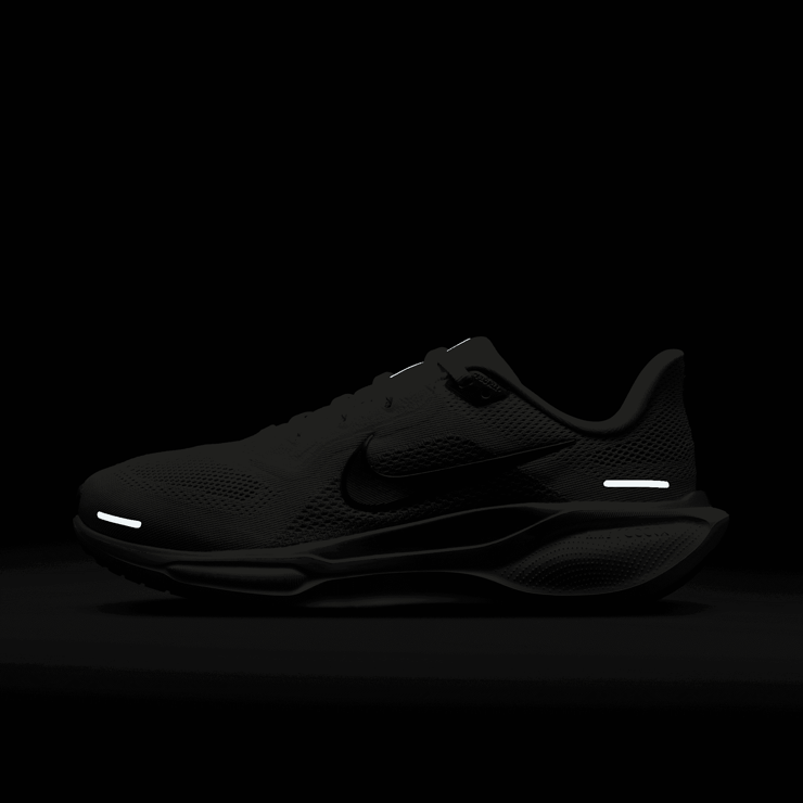 Nike Pegasus 41 Road Angle 8