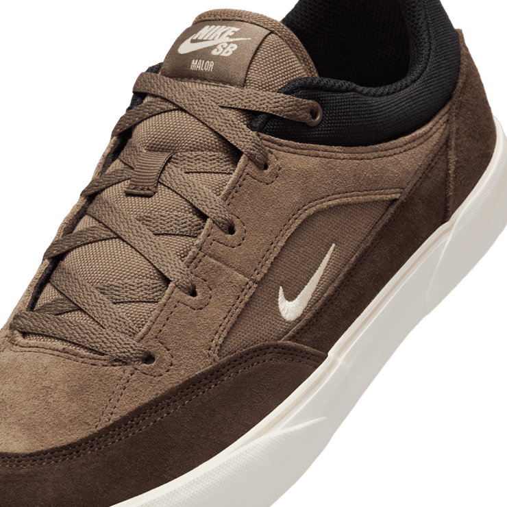 Nike SB Malor Angle 4