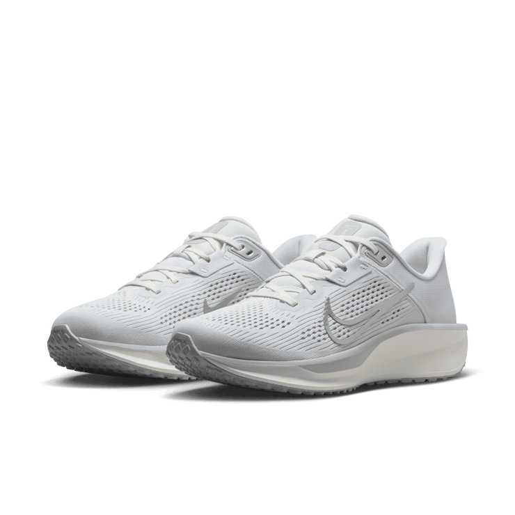 Nike Quest Road Angle 2