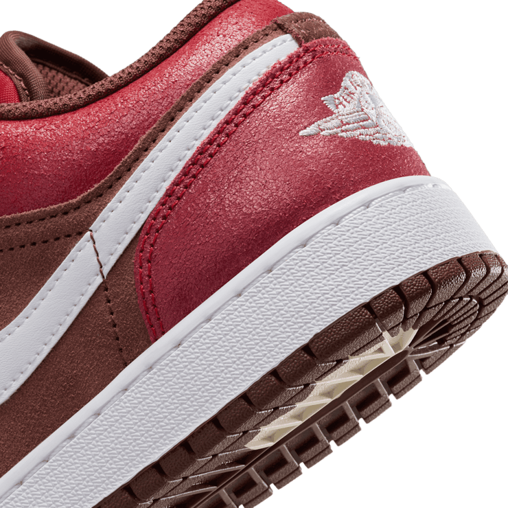 Air Jordan 1 Low 'Bread, Butter, & Sole' (GS) Angle 5