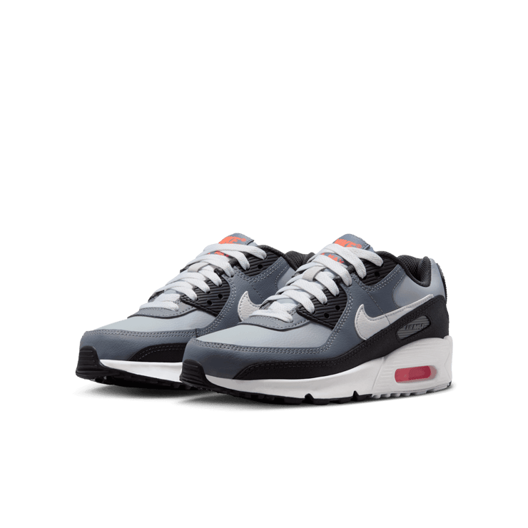 Nike Air Max 90 Angle 2