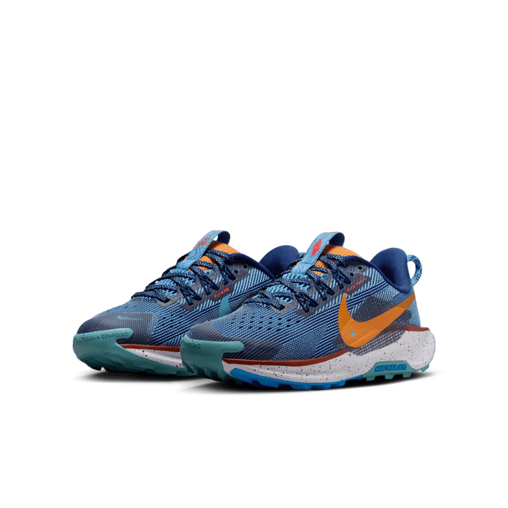 Nike Pegasus Trail 5 Trail Angle 2