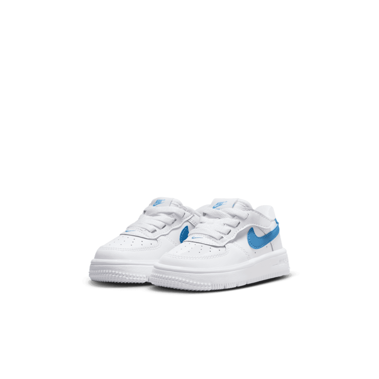 Nike Force 1 Low EasyOn Angle 2