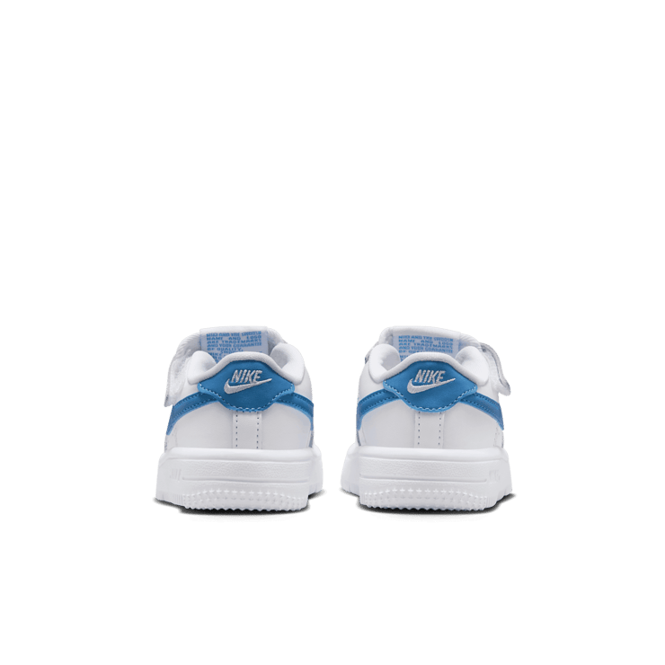 Nike Force 1 Low EasyOn Angle 3