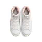Nike Blazer Mid '77 Angle 1
