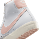 Nike Blazer Mid '77 Angle 5