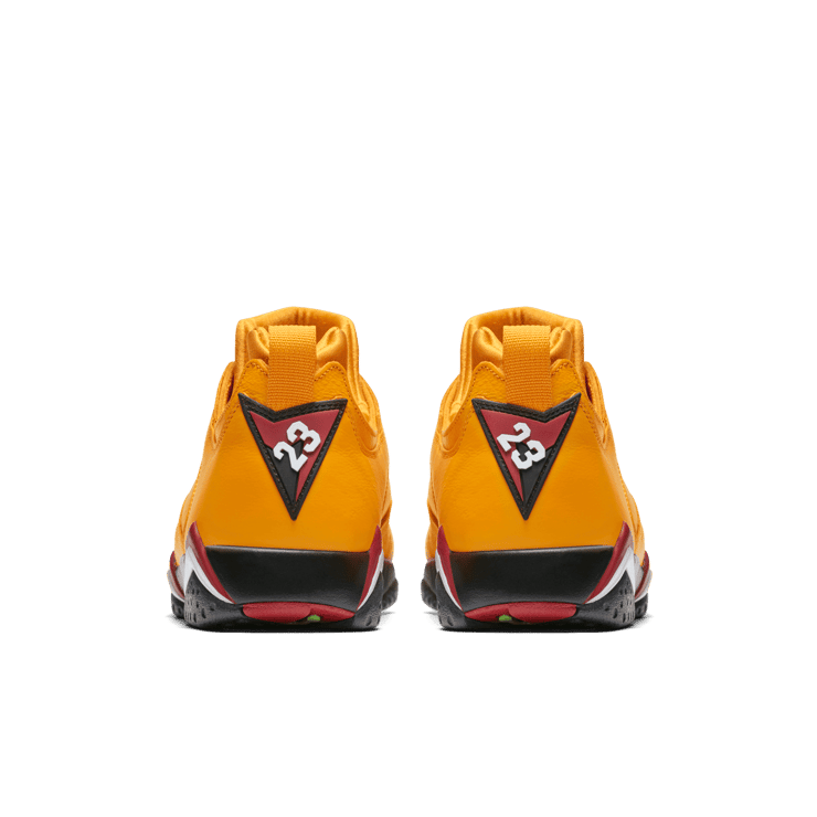 Jordan 7 Retro Low Taxi Angle 3
