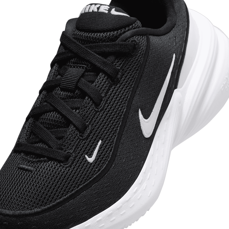 Nike Uplift SC Angle 4