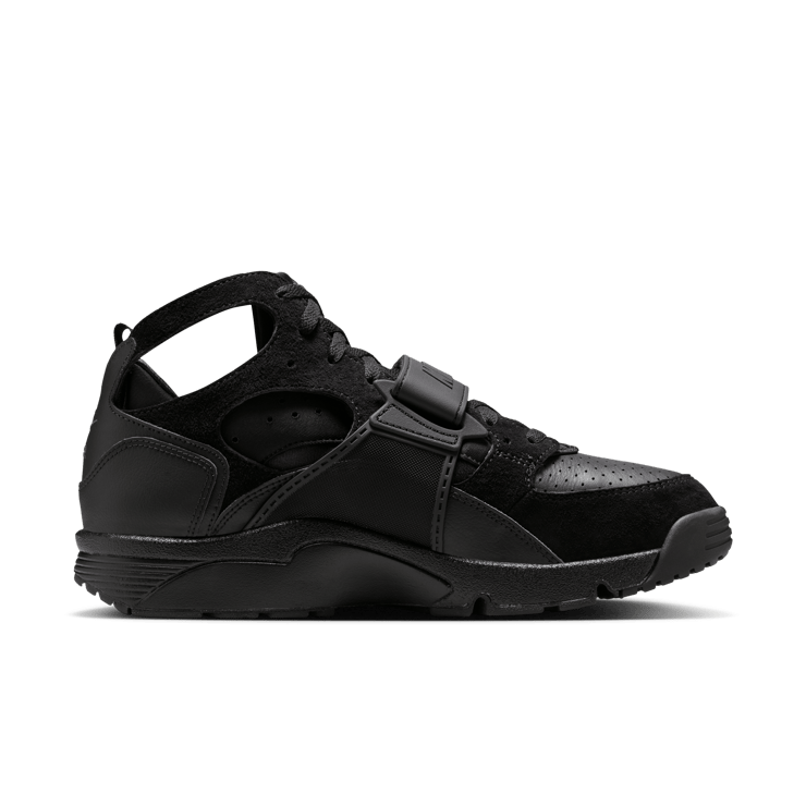 Nike Air Trainer Huarache Triple Black Angle 4