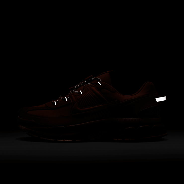 Nike Zoom Vomero Roam Safety Orange Flax Angle 1